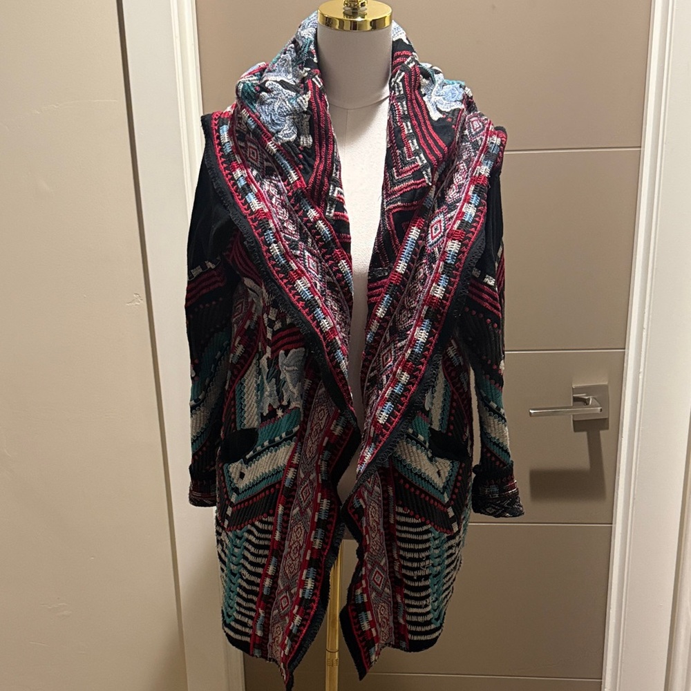 Stunning Embroidered Geometric Patterned Sweater - image 1